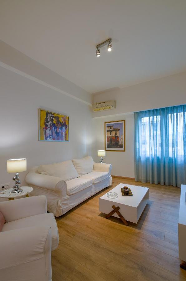 Nice 1Bd Apartment Close To Metro Station Ampelokipoi أثينا المظهر الخارجي الصورة