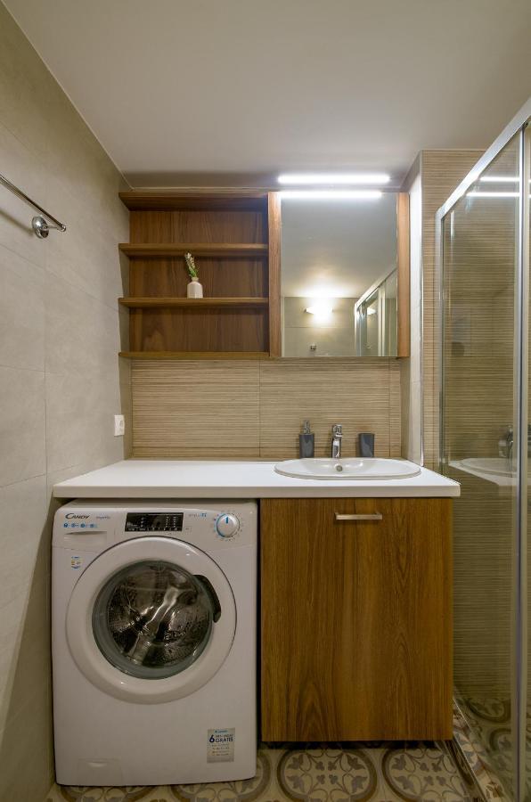 Nice 1Bd Apartment Close To Metro Station Ampelokipoi أثينا المظهر الخارجي الصورة